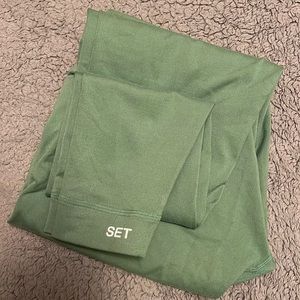 Set active green leggings